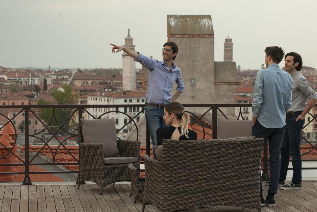 The Penthouse And Rooftop-terrace At Molino Stucky Appartamento *